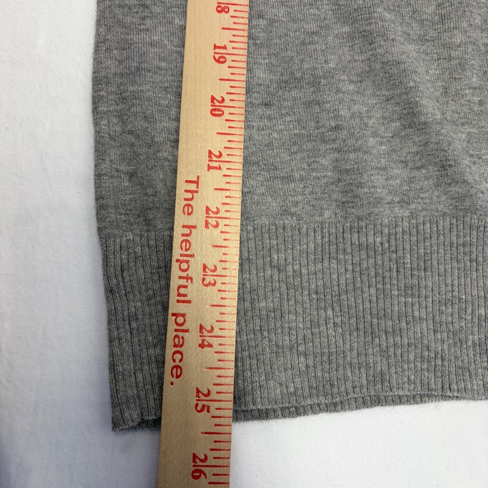 Trina Turk Sweater Vest Grey Small Cashmere Silk Wool Knit V-Neck Sleeveless Top - Picture 7 of 8
